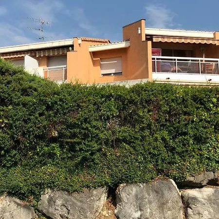 Appt T2 Refait à Neuf - Vue Dans Résidence Avec Piscine * Mandelieu