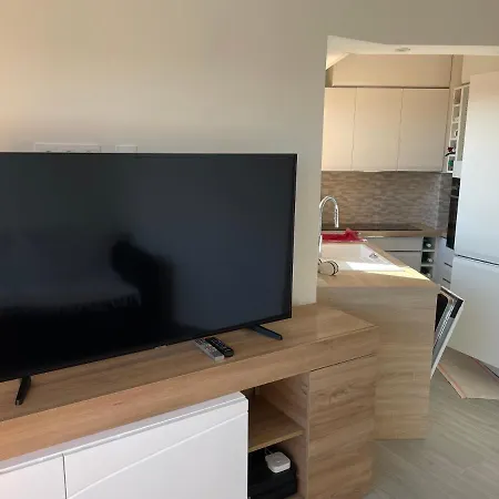 Apartment Appt T2 Refait A Neuf - Vue Dans Avec Piscine Mandelieu-la-Napoule