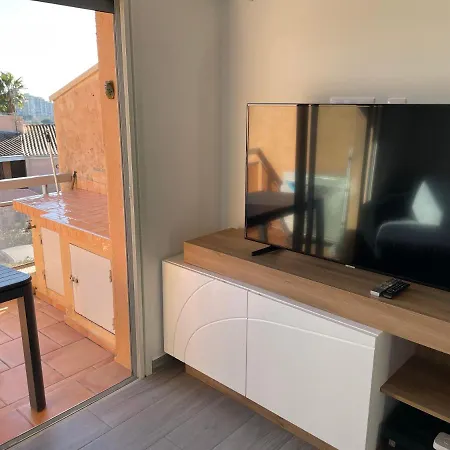 Appt T2 Refait A Neuf - Vue Dans Avec Piscine Apartment Mandelieu-la-Napoule
