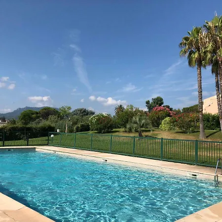 T2 Dans Résidence Calme Avec Piscine *