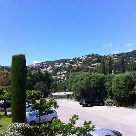 Appt T2 Refait A Neuf - Vue Dans Avec Piscine Mandelieu