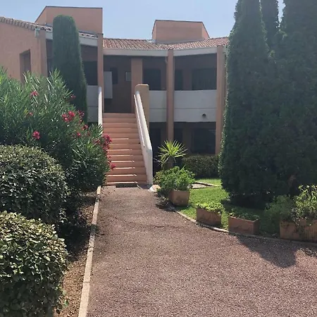 T2 Dans Résidence Calme Avec Piscine